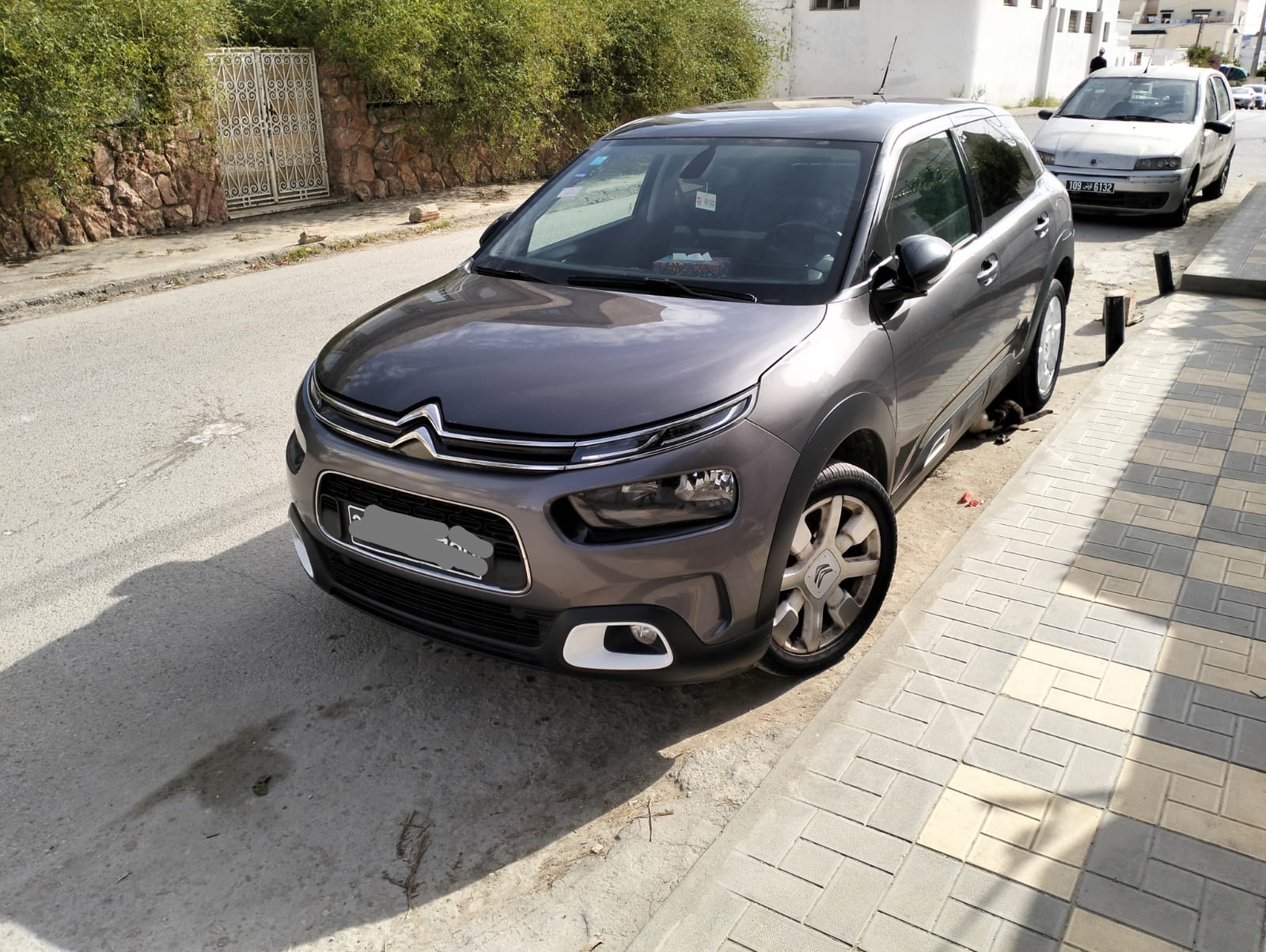 Fouchana Zone Industrielle El Meghira Citroen C4 Citroen c4 cactus