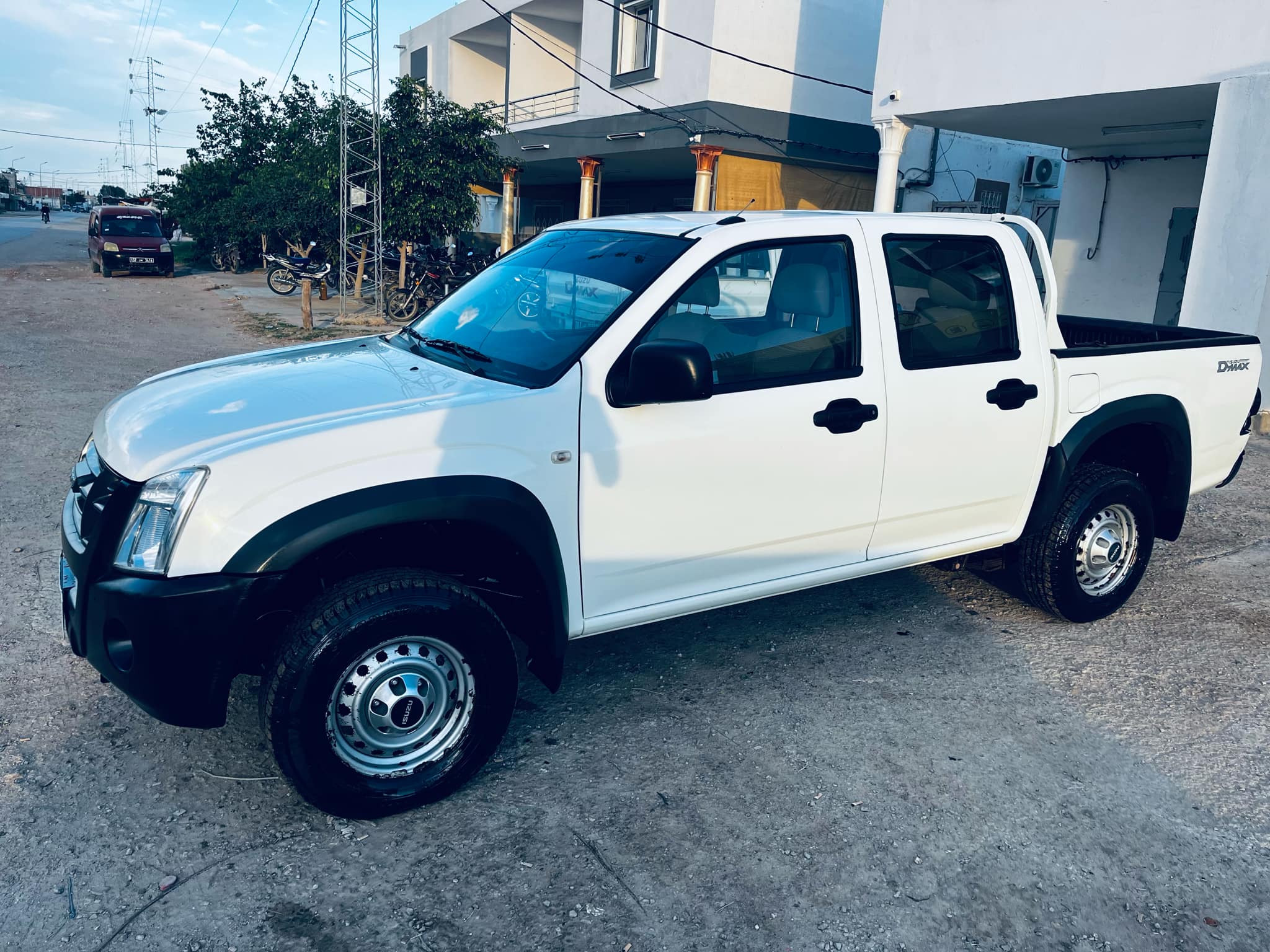 Jebeniana Jebeniana Isuzu D-Max Dmax importee