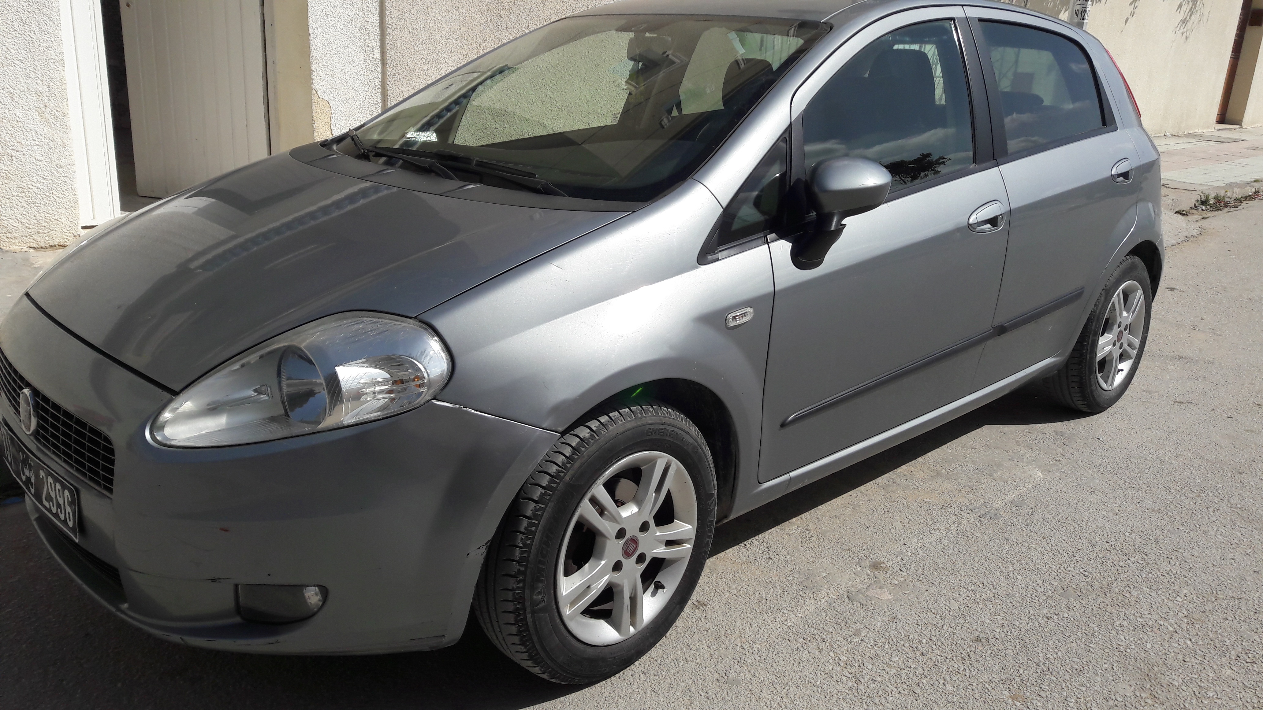 Grombalia Cite El Ouerdia Fiat Grande Punto Fiat grande punto