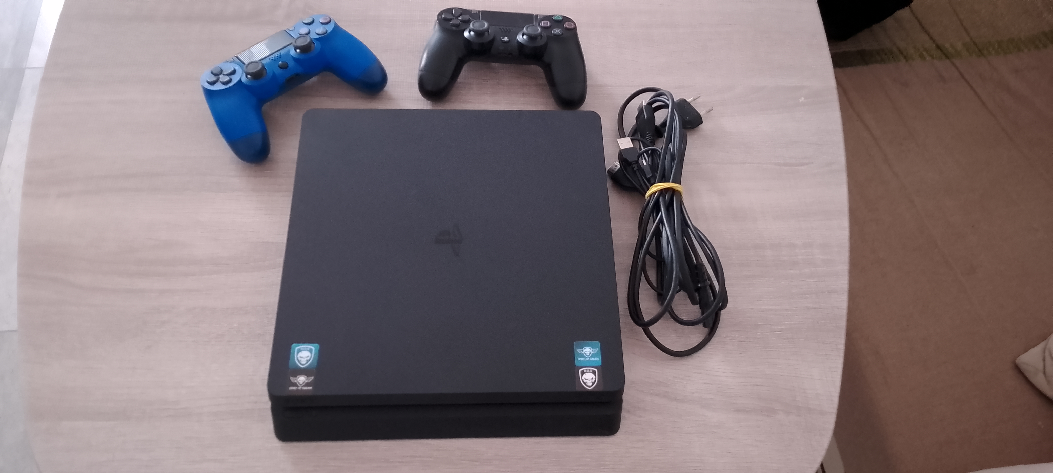 Ariana Ville Cite Ennouzha Playstation Autre Ps4 patche avec 11 jeux installs