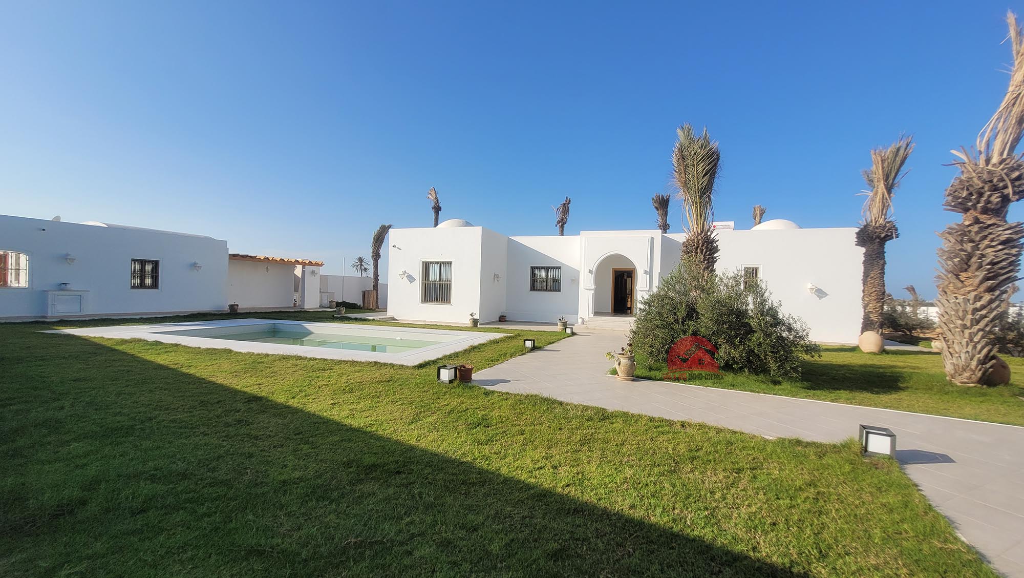 Djerba - Houmet Essouk Mezraya Vente Maisons Grande maison sur mezraya djerba za ref v693