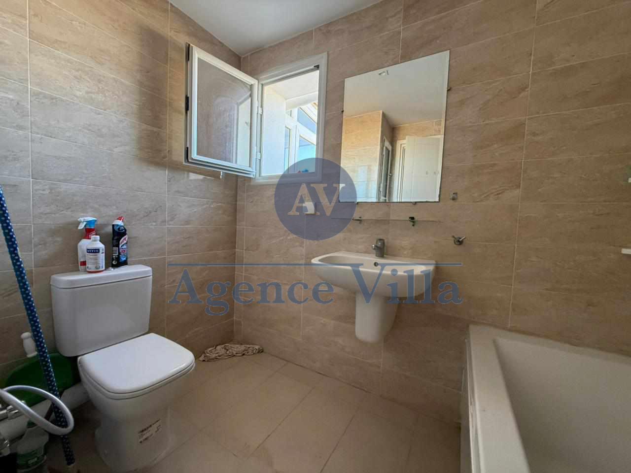 Ain Zaghouan Ain Zaghouan Location Appart. 3 pices Appartement s2 ain zaghouen nord