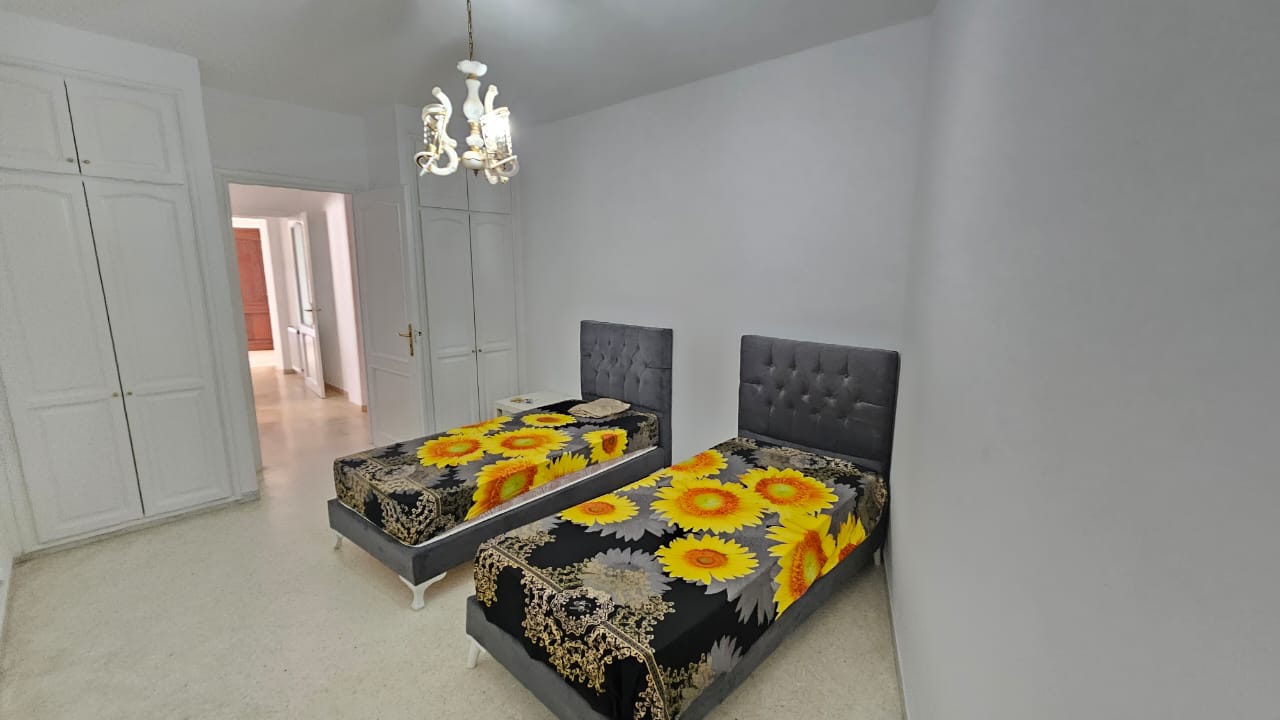 Ain Zaghouan Ain Zaghouan Location Appart. 4 pices Appartement s3 meubl de 140m2  ain zaghouan