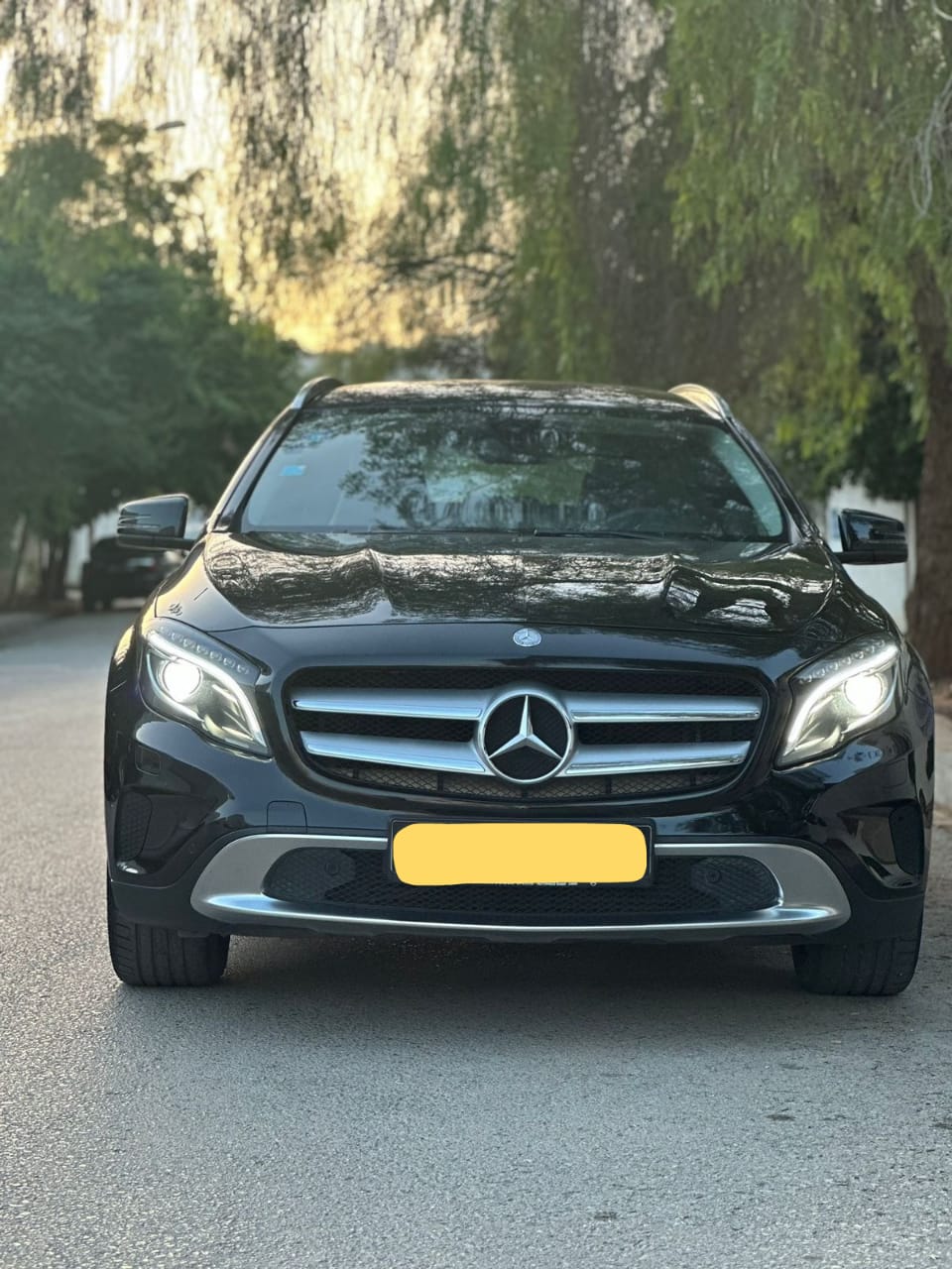 La Marsa El Aouina Mercedes GL Gla 200 en excellent tat