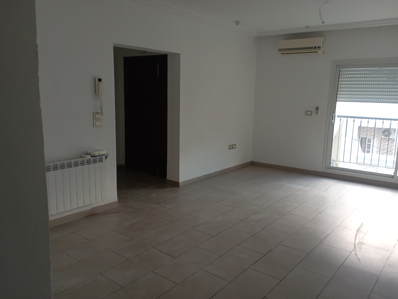 La Soukra Cite Hedi Nouira Location Appart. 4 pices Appartement 4 pices  cit hdi nouira