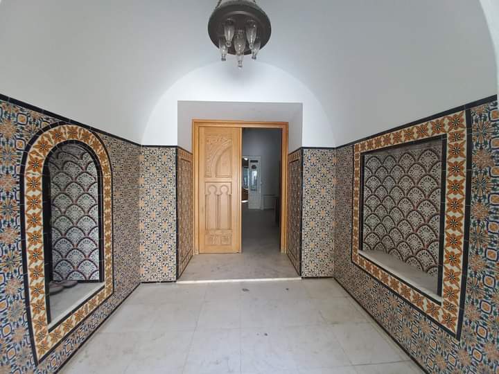 El Menzah El Manar 2 Location Maisons Villa  plain pied s6 dependances  el manar 3