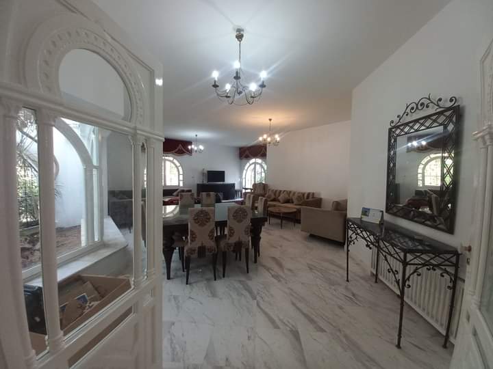 El Menzah El Manar 2 Location Maisons Villa  plain pied s6 dependances  el manar 3