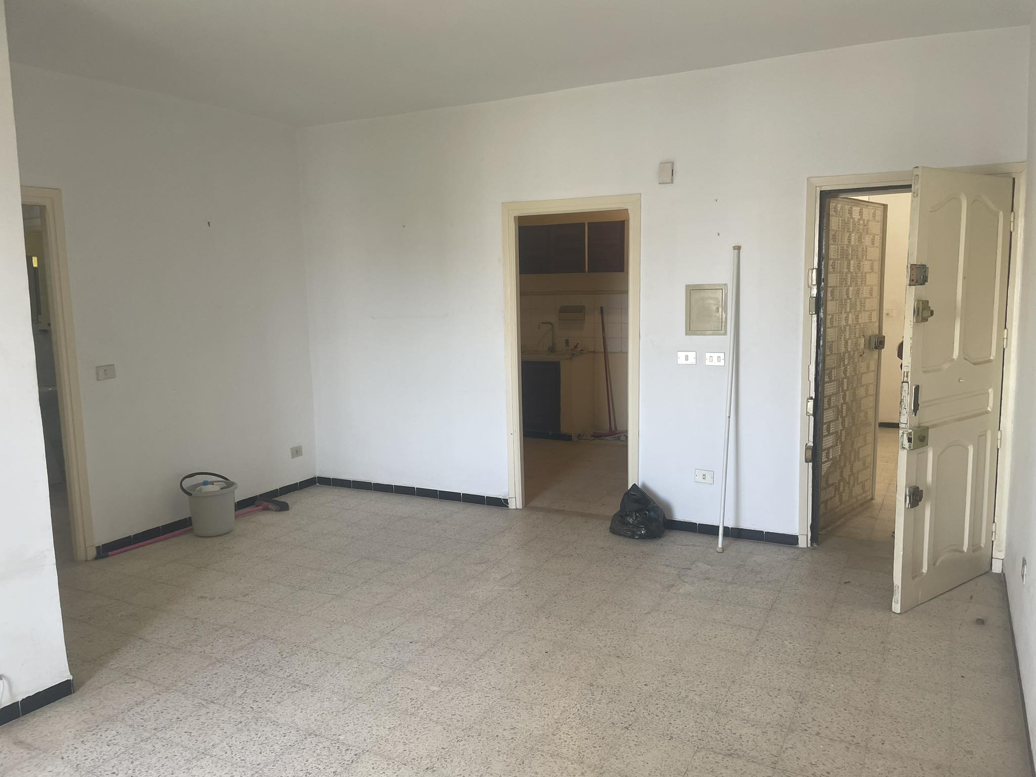 Ettahrir Cite Du Jardin Vente Appart. 4 pices Appartement  cit el hadika tunis