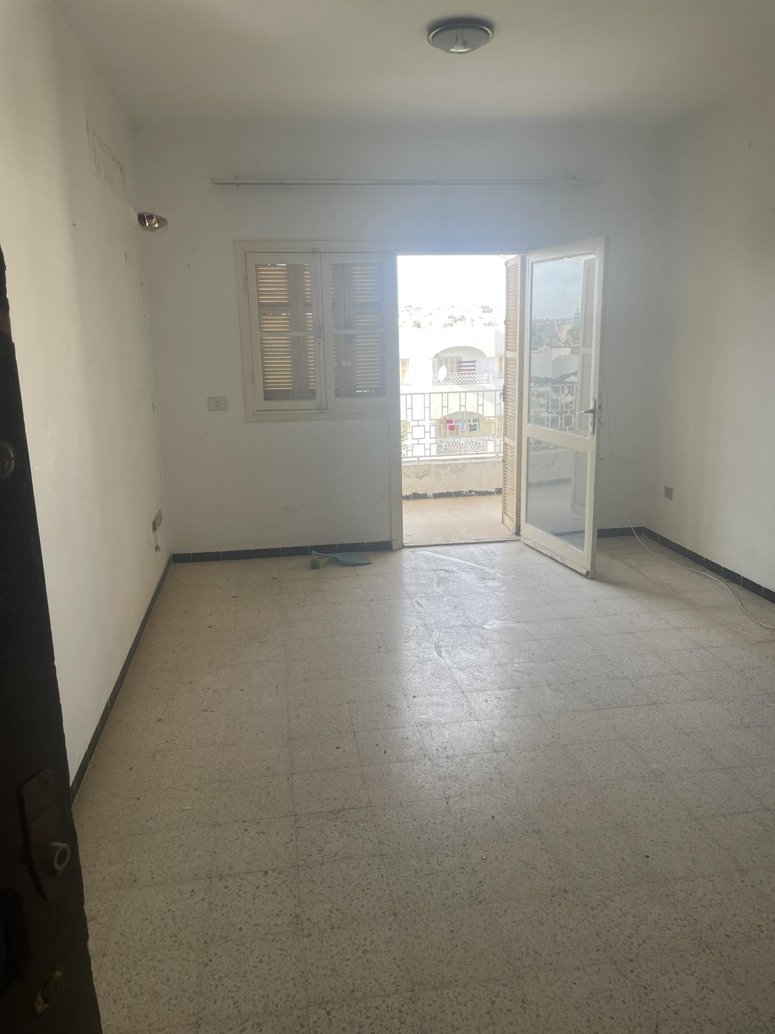 Ettahrir Cite Du Jardin Vente Appart. 4 pices Appartement  cit el hadika tunis