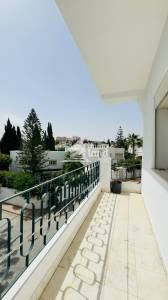 Ariana Ville El Menzah 8 Vente Duplex Duplex s4 de 220m2  menzah 8