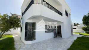 Ariana Ville El Menzah 5 Vente Maisons Villa s5 de 462m2 terrain a menzah 5