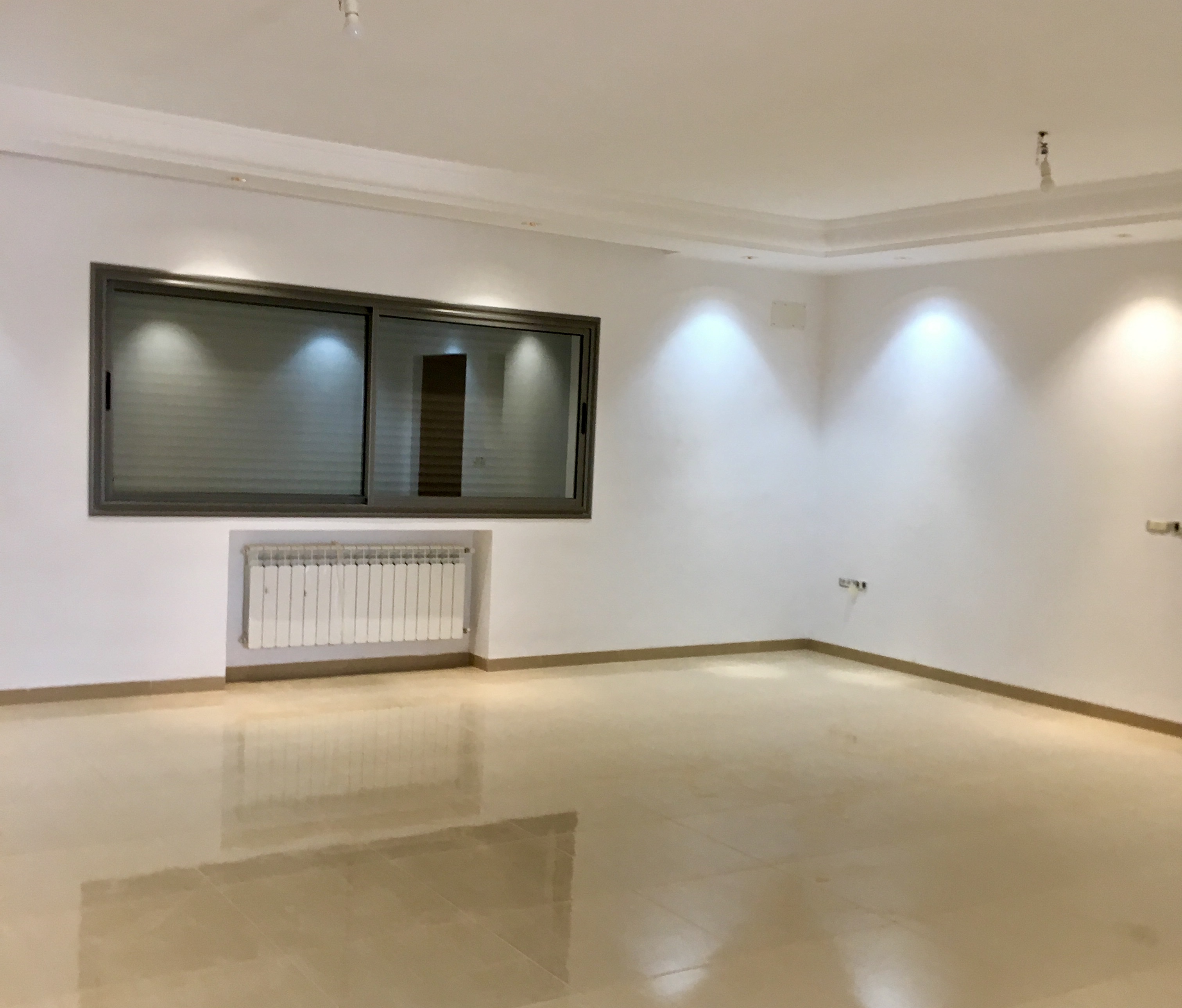 Ain Zaghouan Ain Zaghouan Location Appart. 3 pices Deuxime etage appartement spacieux et neuf