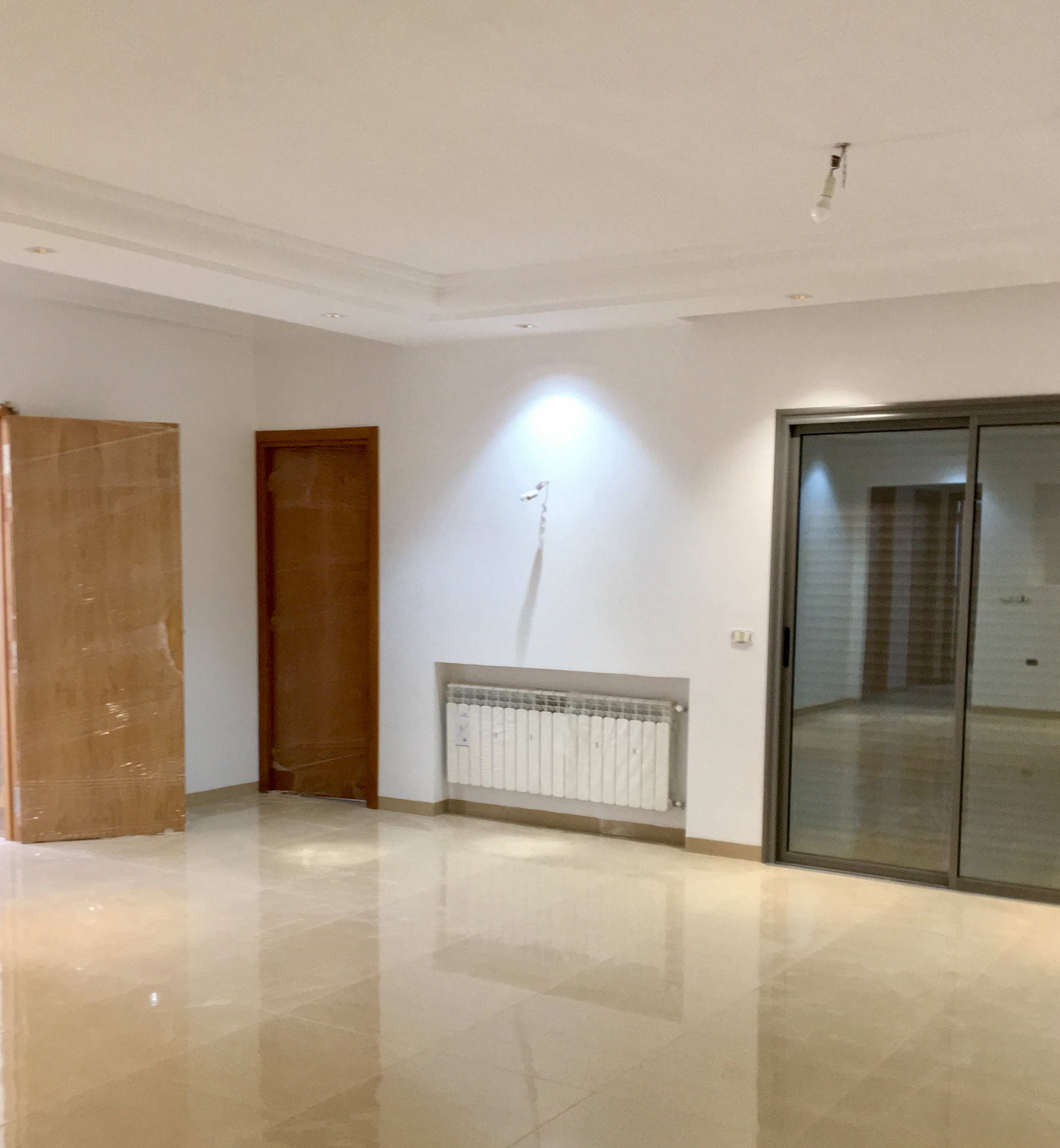 Ain Zaghouan Ain Zaghouan Location Appart. 3 pices Deuxime etage appartement spacieux et neuf