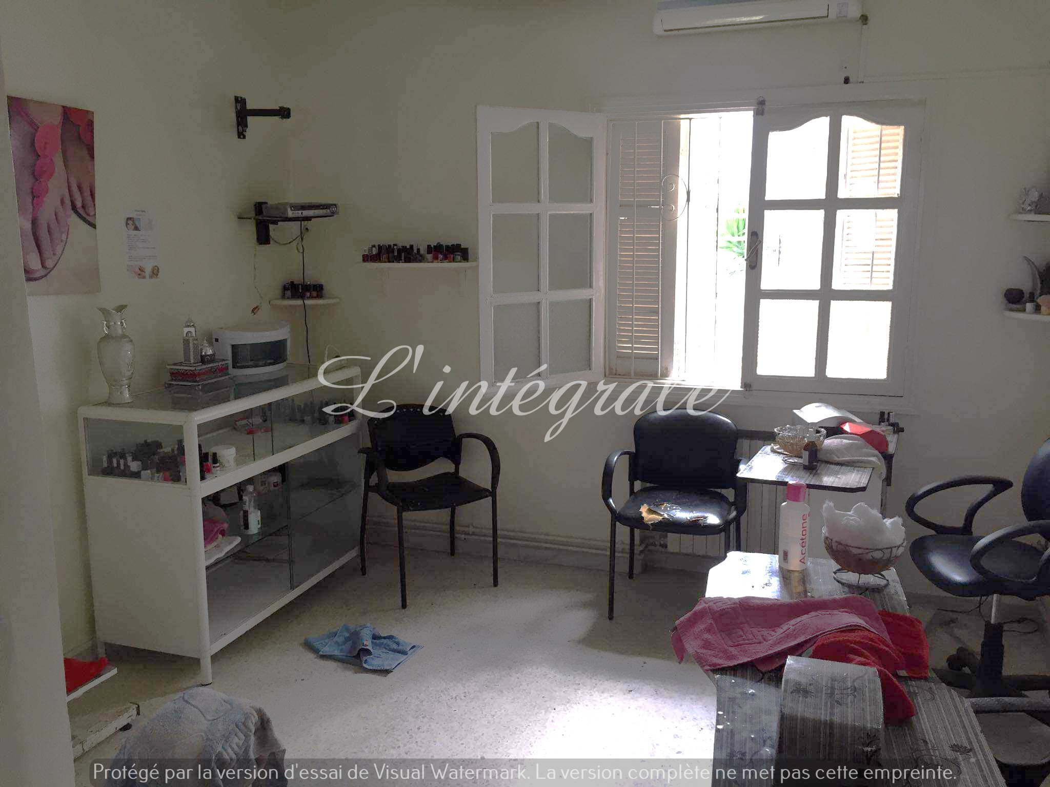 Ariana Ville Cite Ennasr 1 Location Maisons Centre de coiffure et esthtique