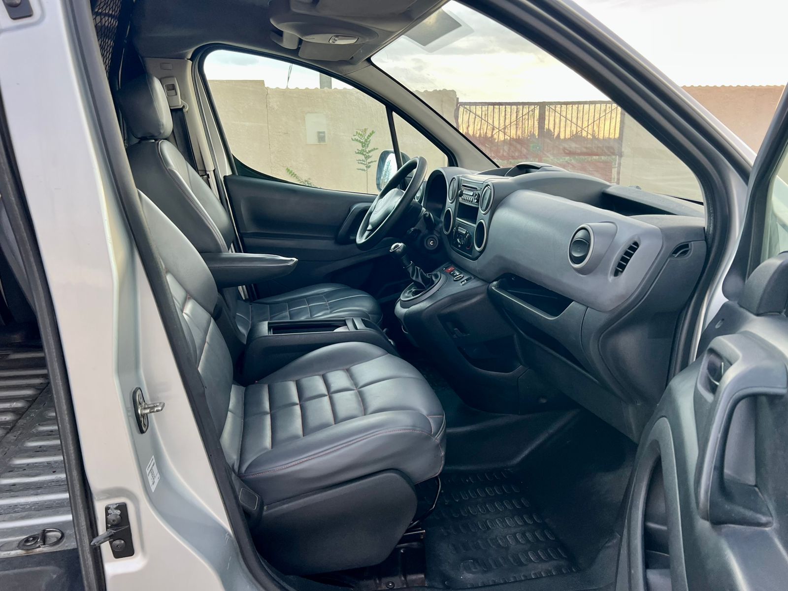 El Menzah El Menzah 9 Citroen Berlingo Citroen berlingo b9 2015