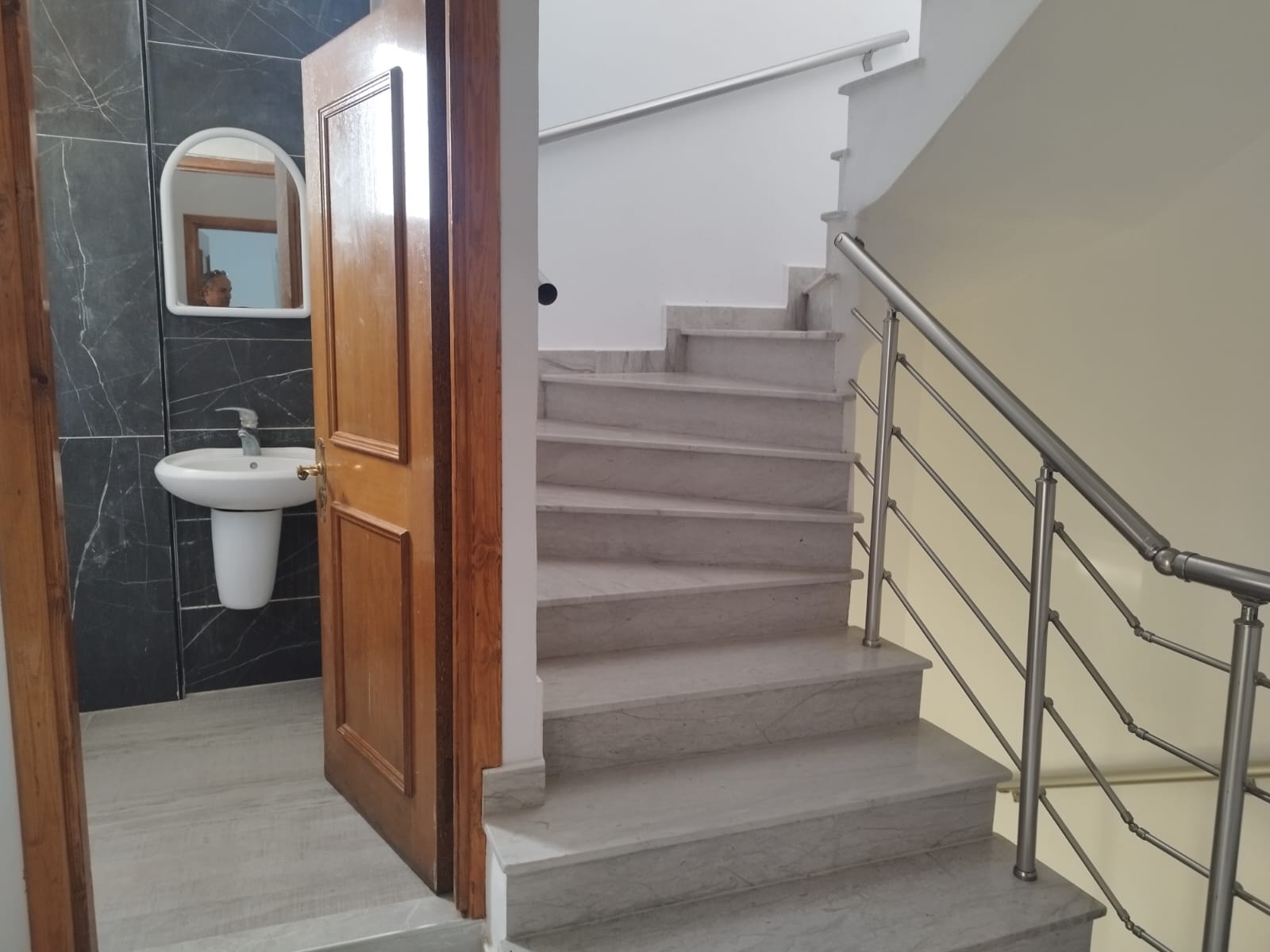 El Haouaria El Haouaria Vente Duplex Triplex en plein centre ville haouaria