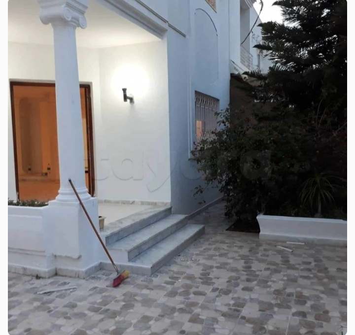 Ain Zaghouan Ain Zaghouan Location Maisons Villa avec jardin ain zaghouan s4