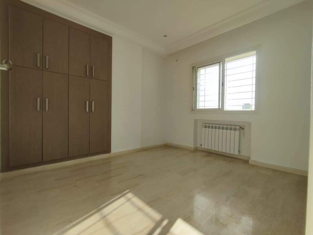 Ariana Ville Riadh Landlous Location Appart. 3 pices Etage de villa s2 900 d riadh el andalous