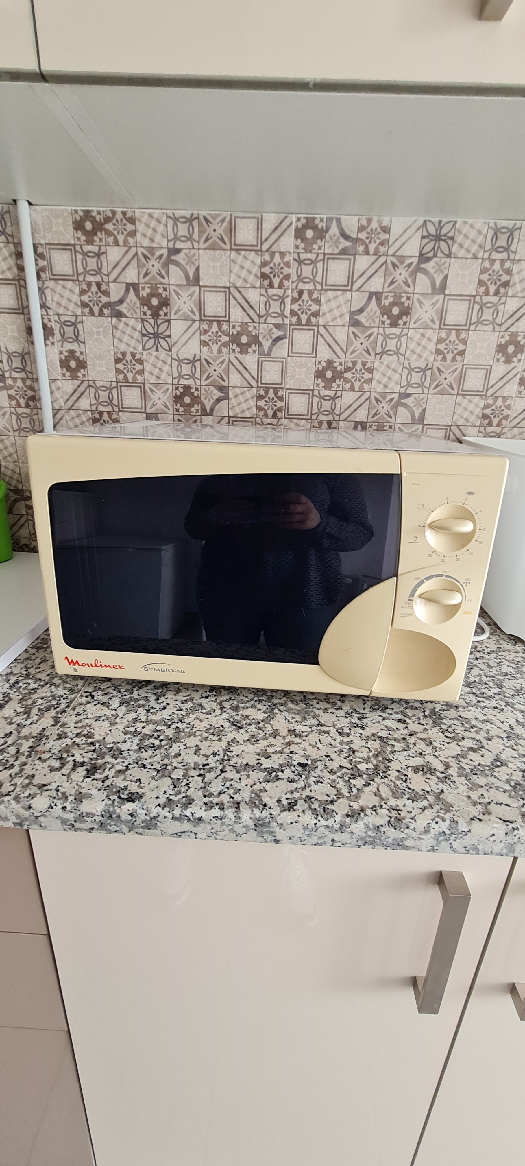 La Soukra La Soukra Micro-ondes Autre Micro onde moulinex