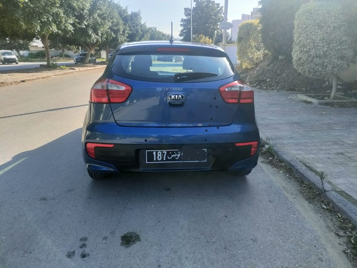 Ain Zaghouan Jardins de Carthage Kia Rio Rio excellente occasion