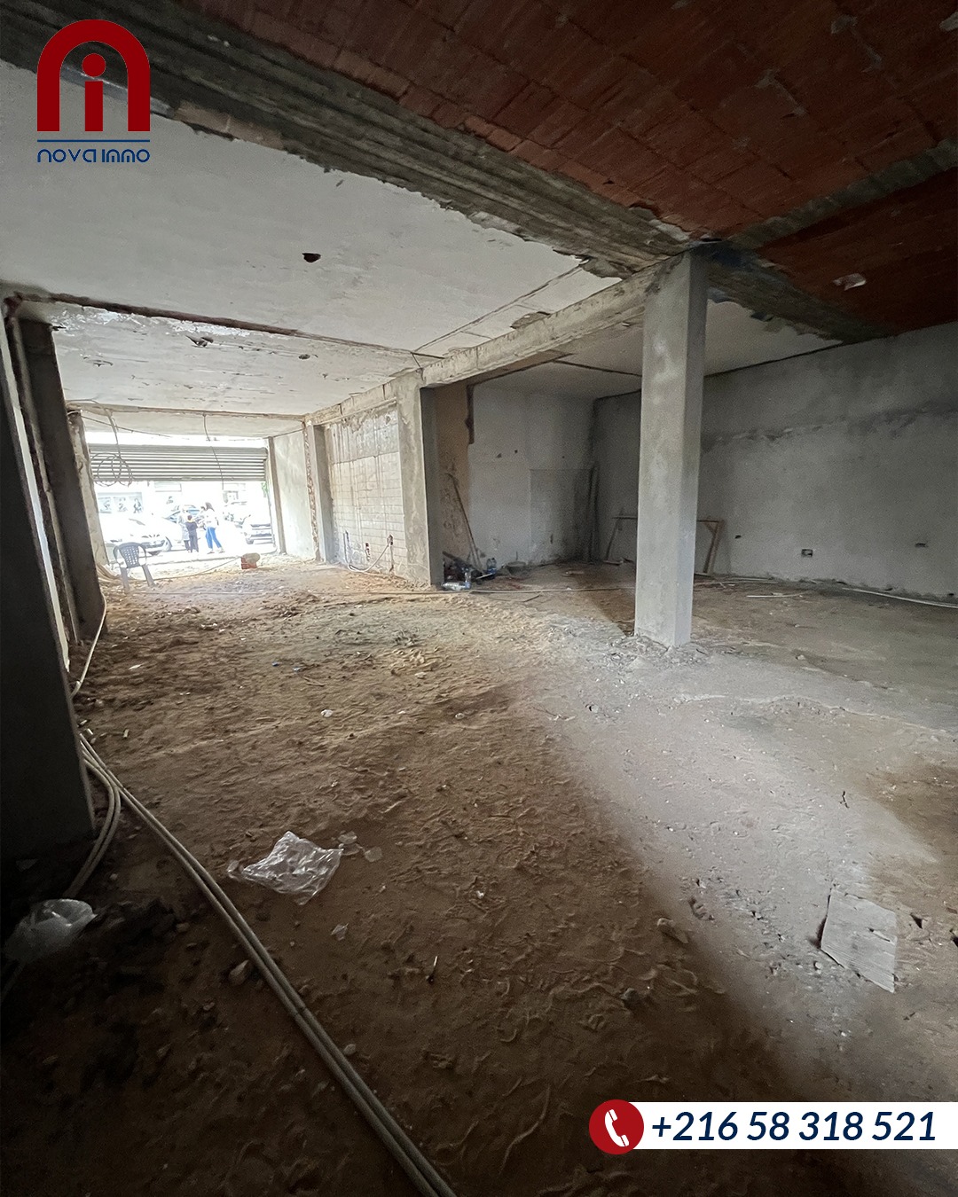 Sfax Ville Sfax Bureaux & Commerces Surfaces Local commercial 220m