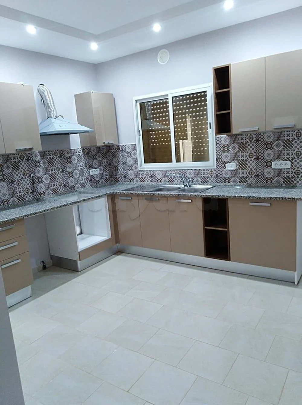 La Marsa Cite Bhar Lazreg Location Appart. 3 pices S plus 3 avec suite parental haut standing