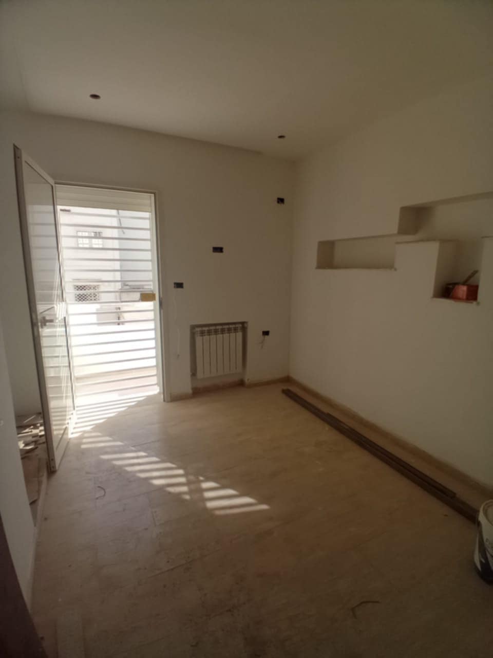 Ariana Ville El Menzah 6 Location Appart. 2 pices tage de villa s2 duplex 1300dt menzah6