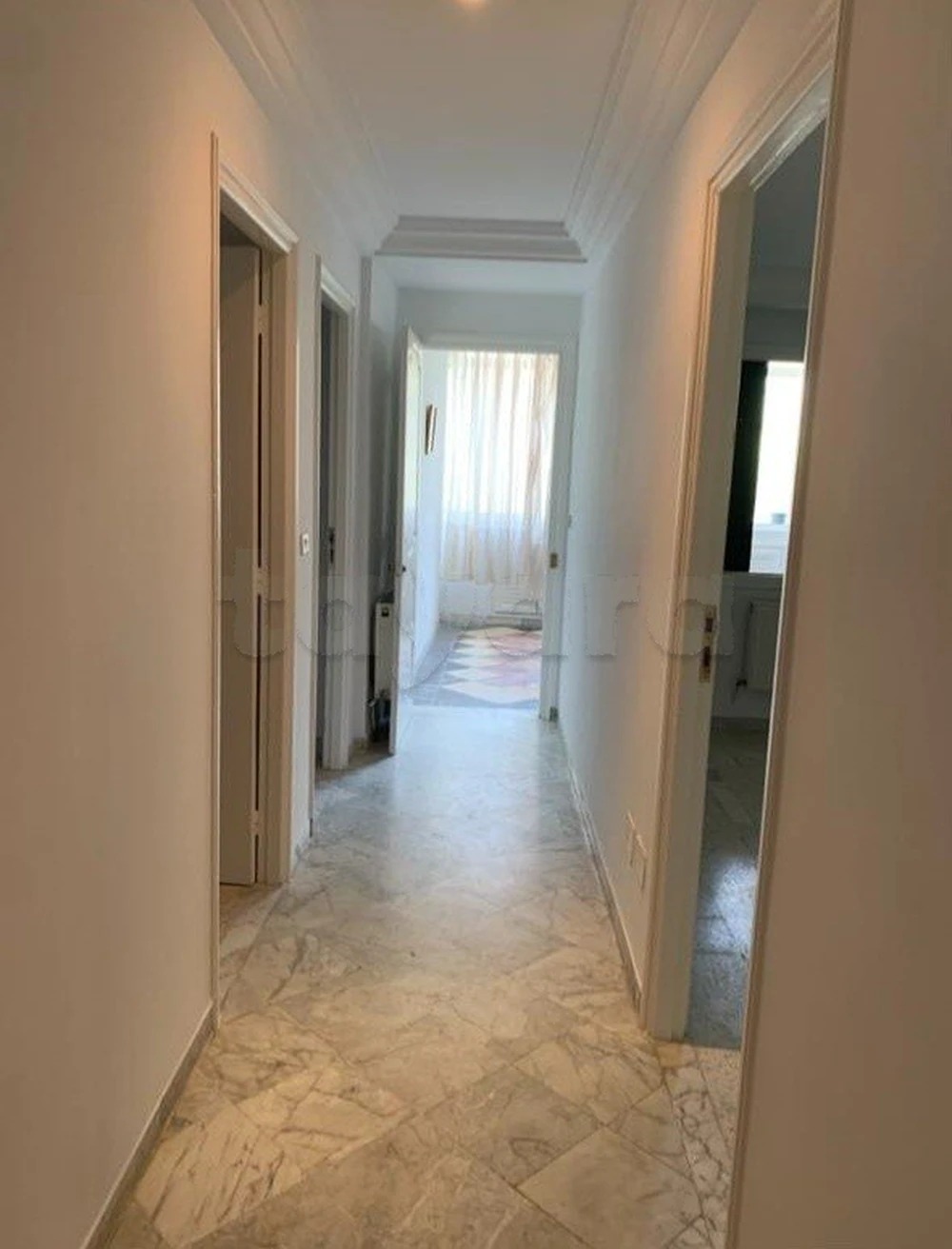 Ariana Ville El Menzah 8 Location Appart. 4 pices Appartement s4 1400dt menzah 8