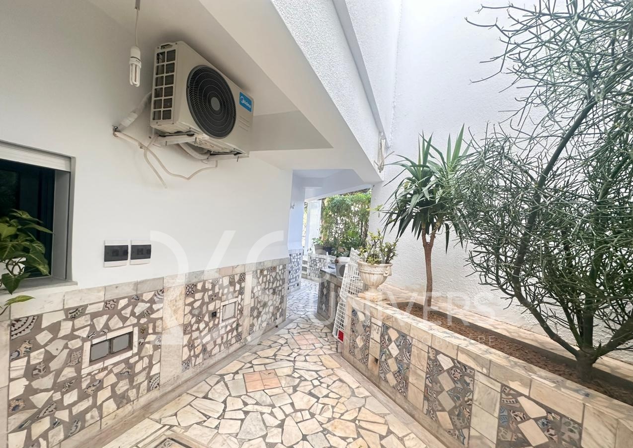 La Marsa Marsa Ennassim Location Appart. 1 pice Studio meubl avec terrasse  la marsa ref ra102