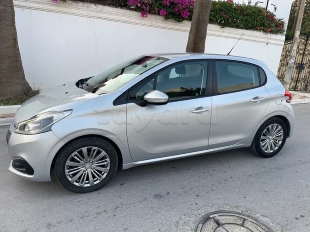 Sfax Sud Merkez Aloulou Peugeot 208 208 peugeot full