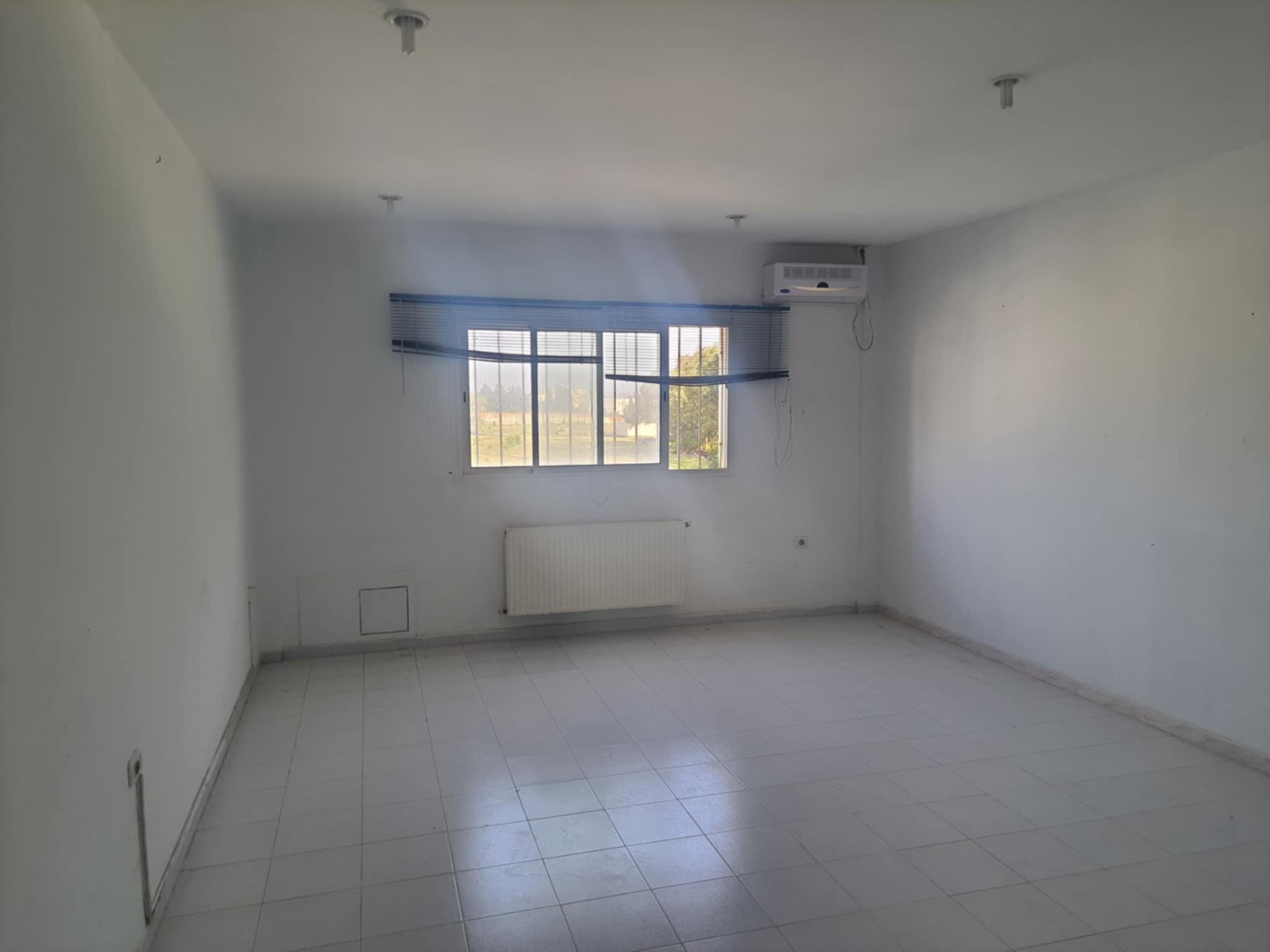 La Soukra Charguia 1 Location Autre Local commercial  charguia 60 m2