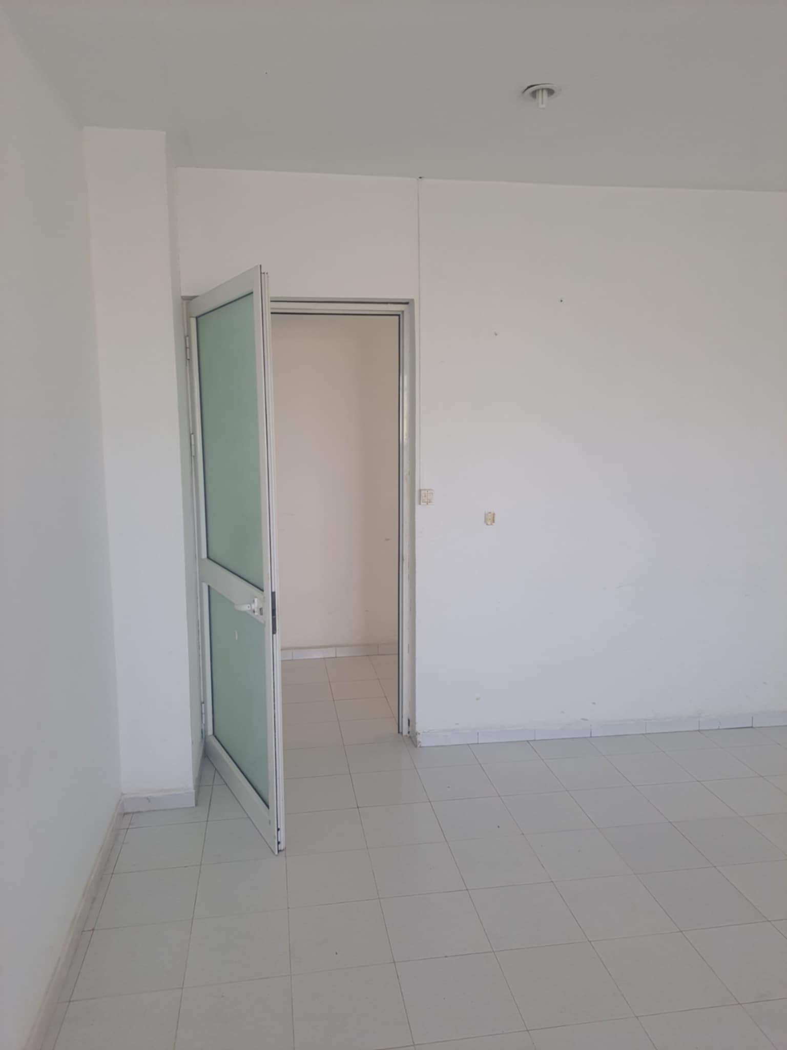 La Soukra Charguia 1 Location Autre Local commercial  charguia 60 m2