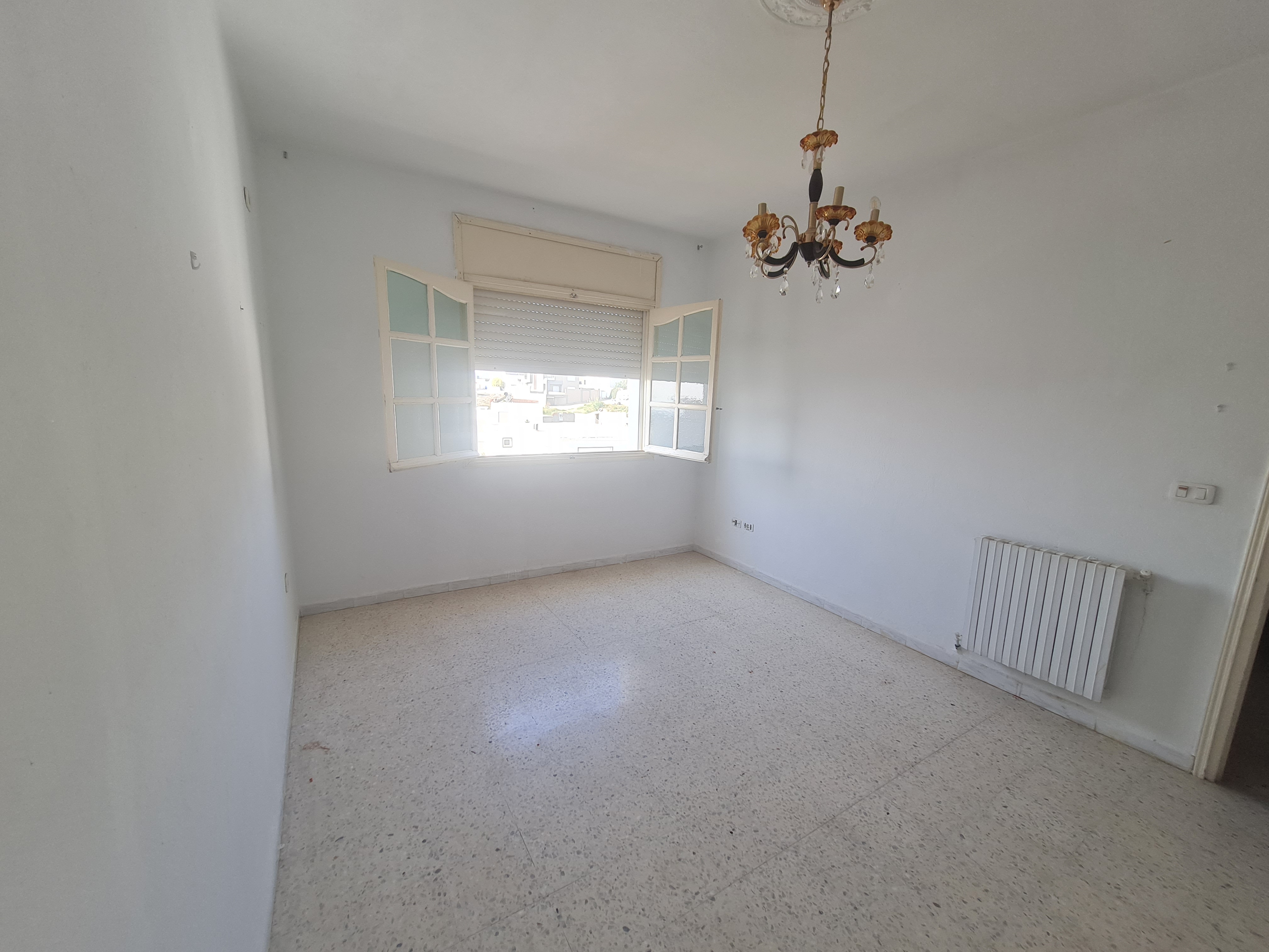 El Menzah El Manar 1 Location Appart. 4 pices Un tage de villa s3  manar 1