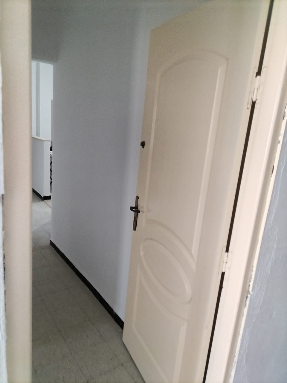 Bab Souika Bab El Khadra Location Appart. 3 pices Appartement semi meubl