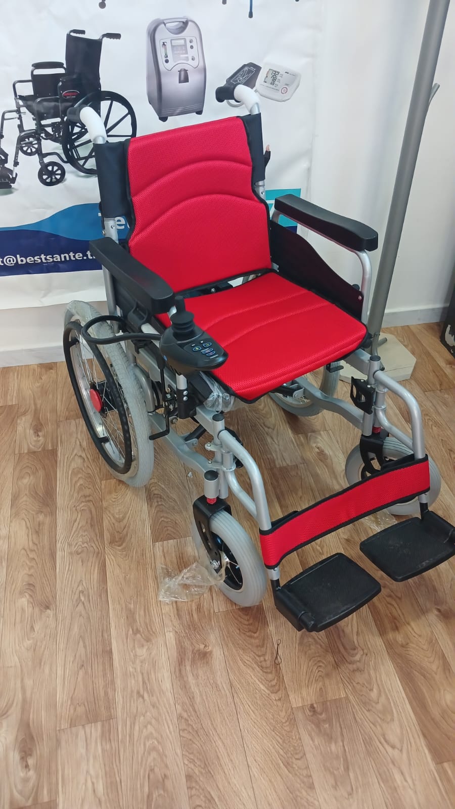 Sfax Sud El Ain Champ Champ Fauteuil roulant electrique confort pliable