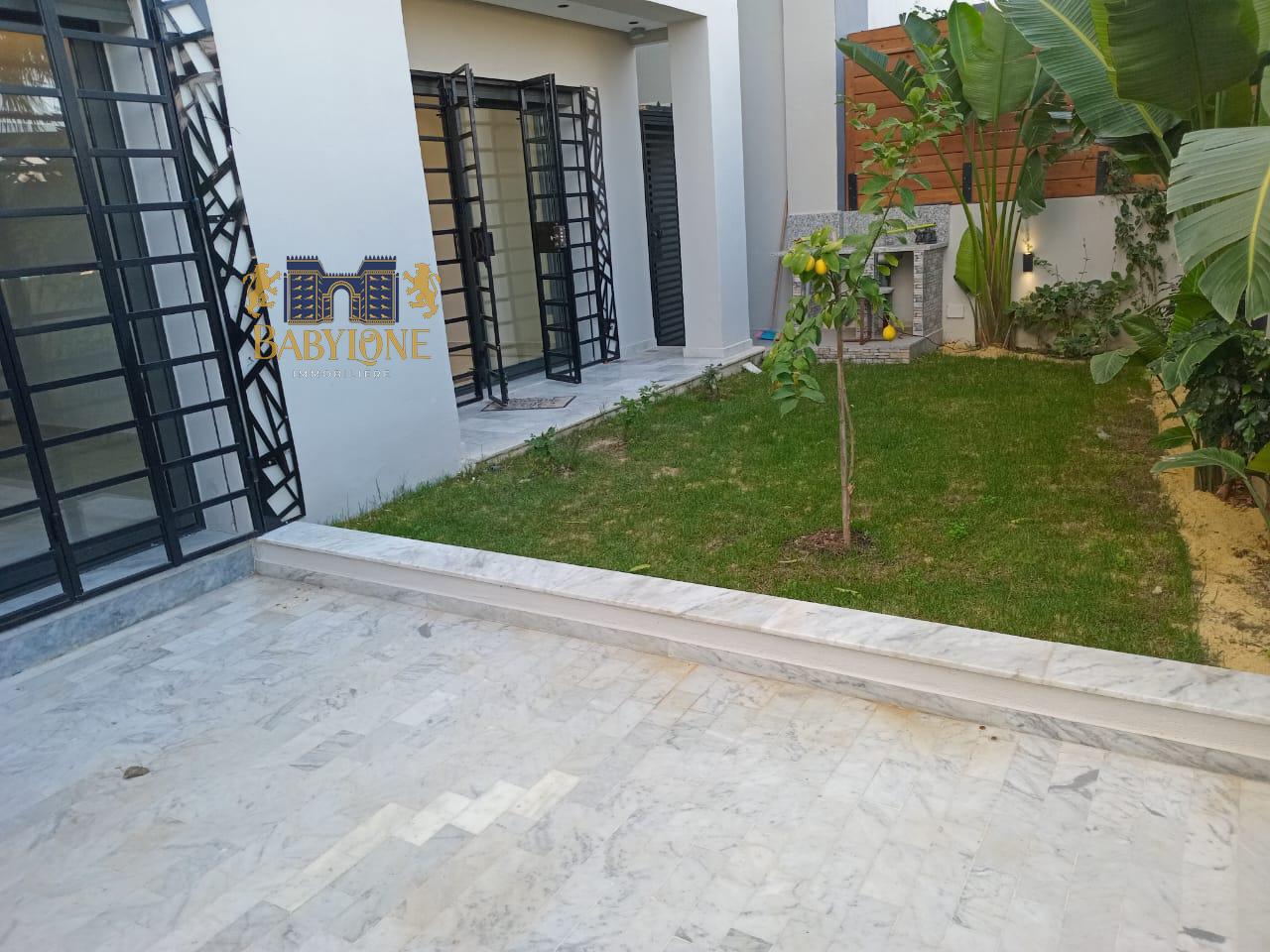 La Marsa Sidi Daoud Location Appart. 5 pices+ Un s2 avec jardin  la marsa sidi daoued rf 37a