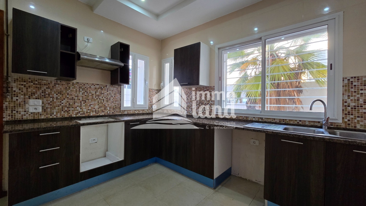 La Marsa Cite Erriadh Location Appart. 3 pices Appartement s2   la marsa