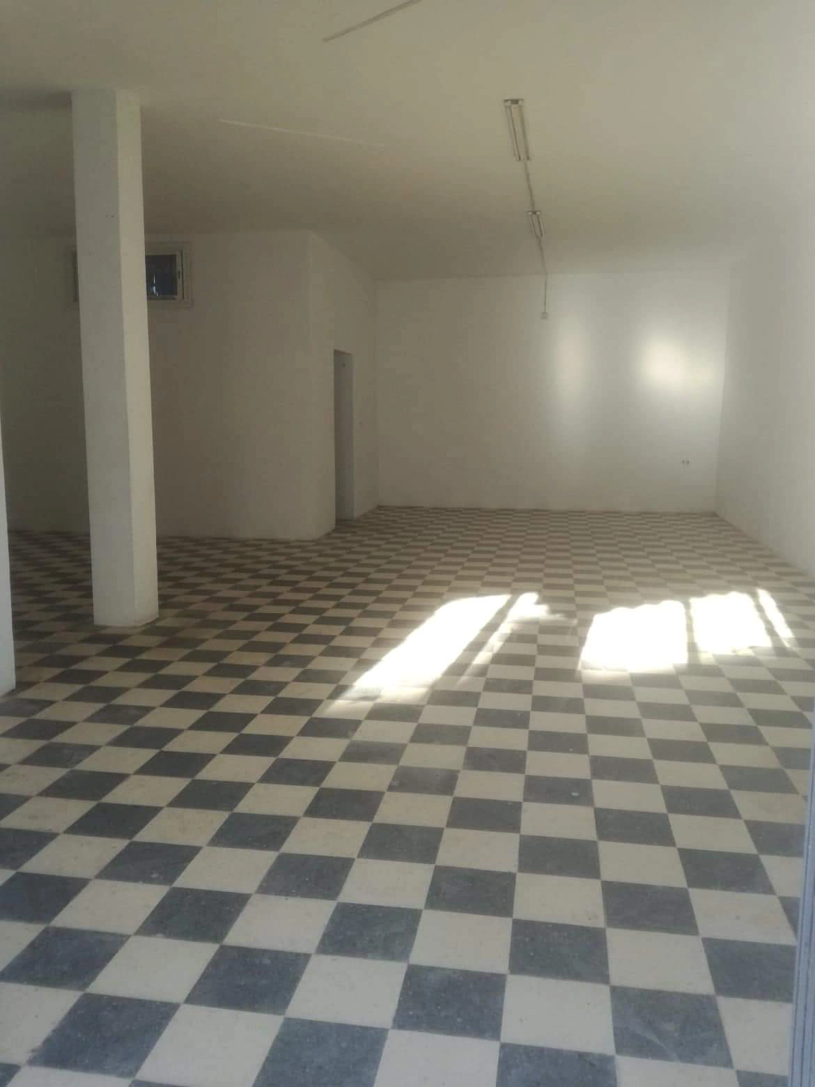 Korba Korba Hached Location Appart. 3 pices Trois locaux commercial