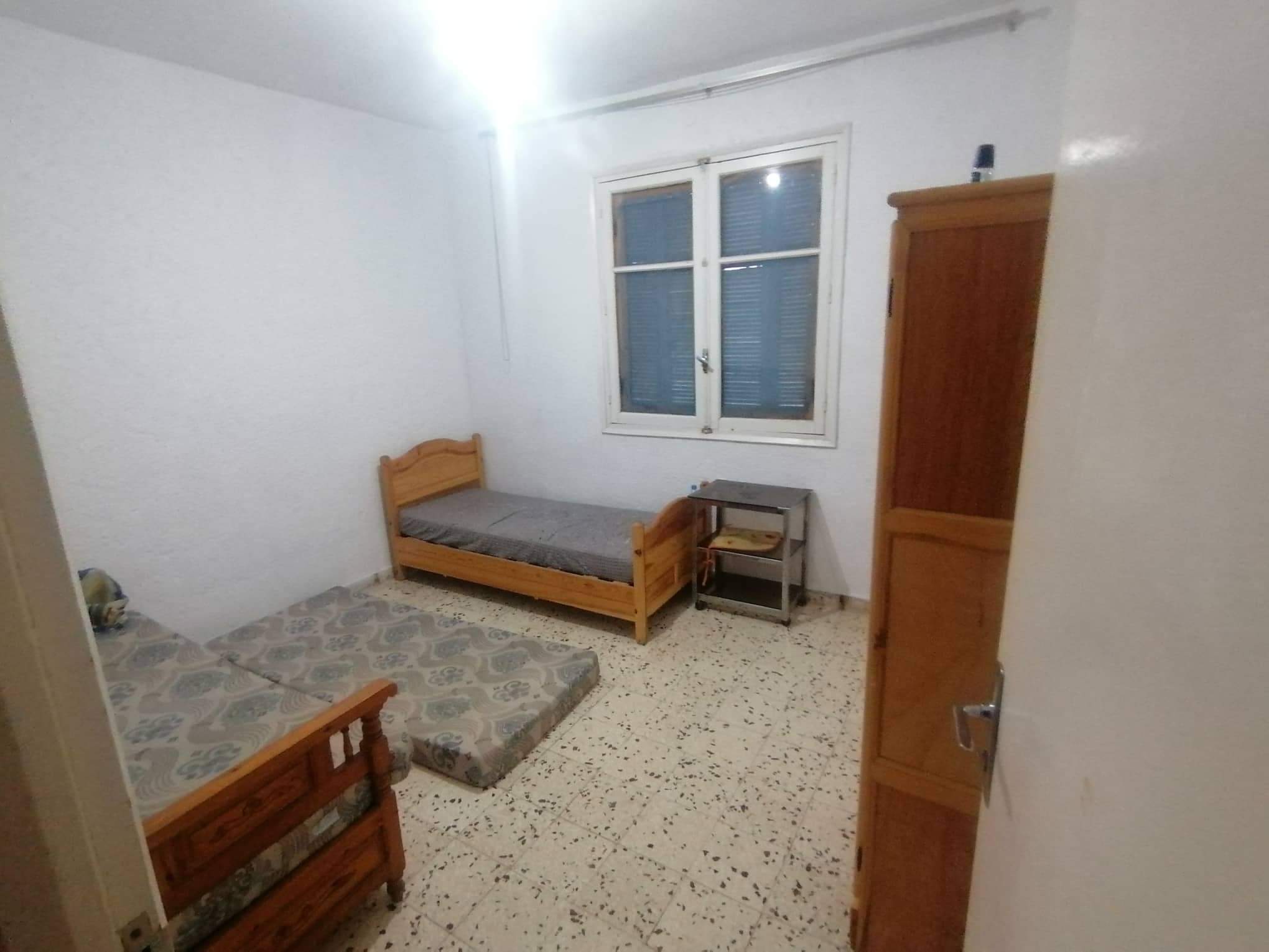 El Omrane Superieur Cite Ibn Khaldoun Vi Vente Appart. 5 pices+ Un appartement