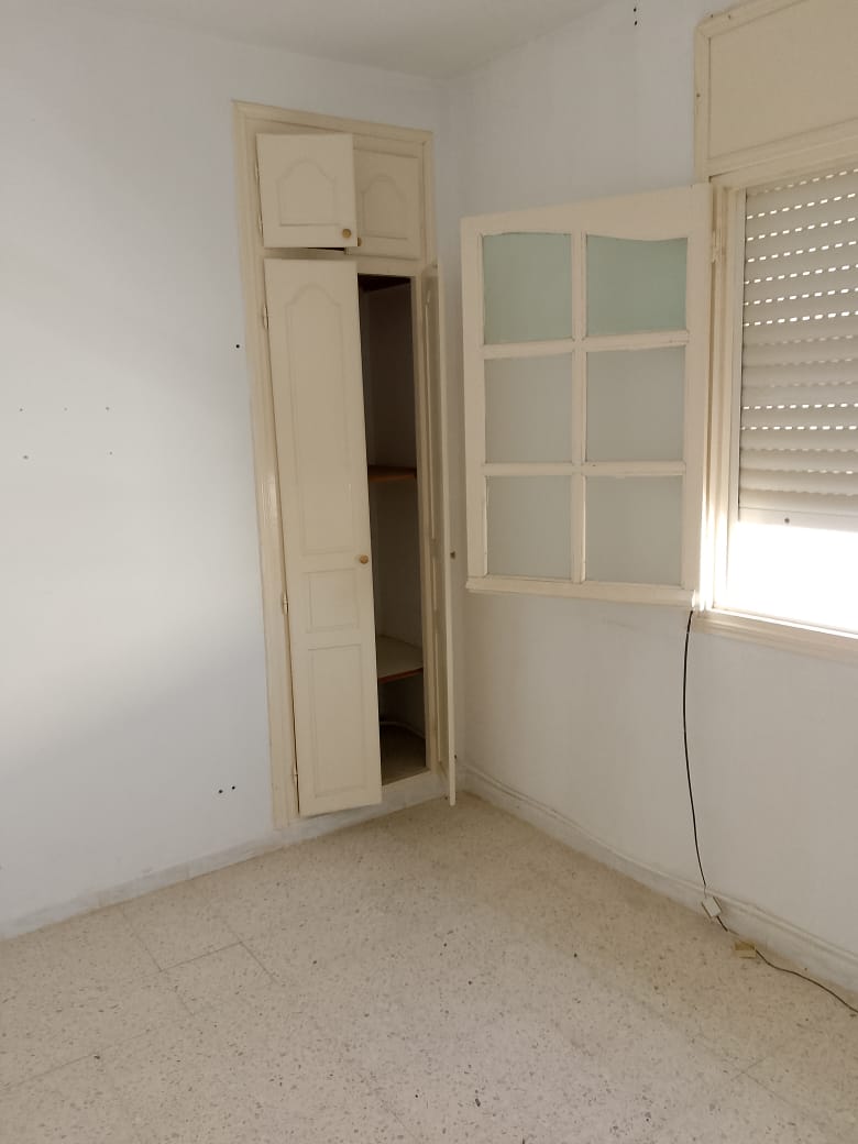 El Menzah El Manar 1 Location Appart. 4 pices Spacieux tage de villa s3  manar1