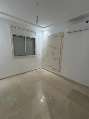 Ariana Ville Riadh Landlous Location Appart. 3 pices Un appartement s 2 ht standing riadh landalos