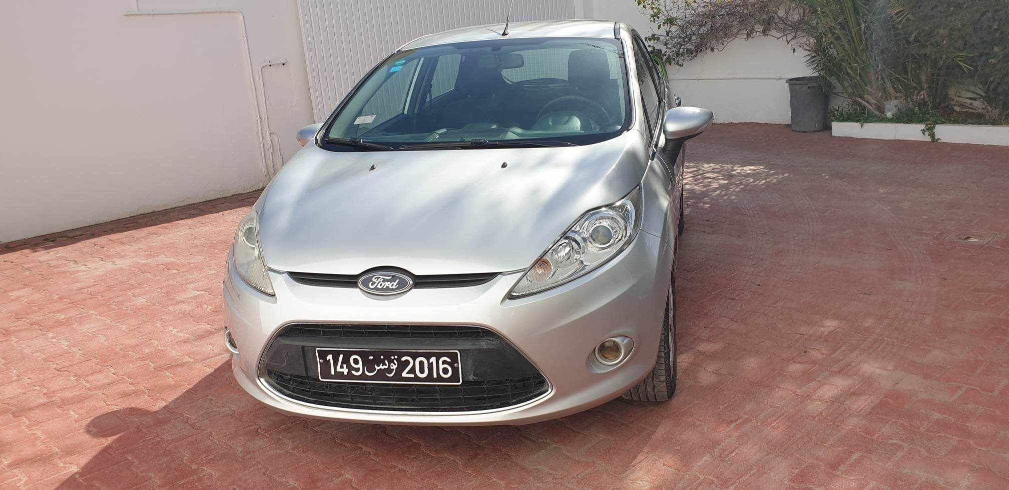 Ariana Ville Ariana Ford Fiesta Ford fiesta titanium srie 149