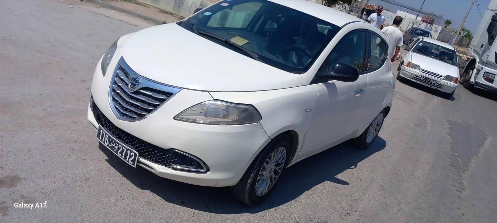 El Mourouj Bir El Kassaa Lancia Ypsilon Voiture  en  1ere  main