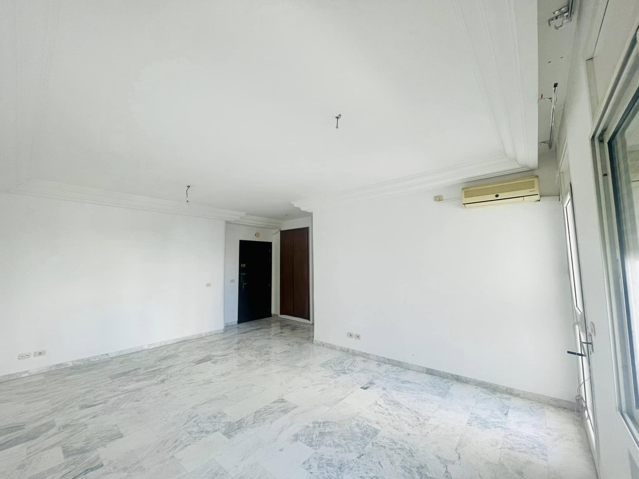 La Marsa El Aouina Vente Appart. 5 pices+ Appartement s4 a l'aouina