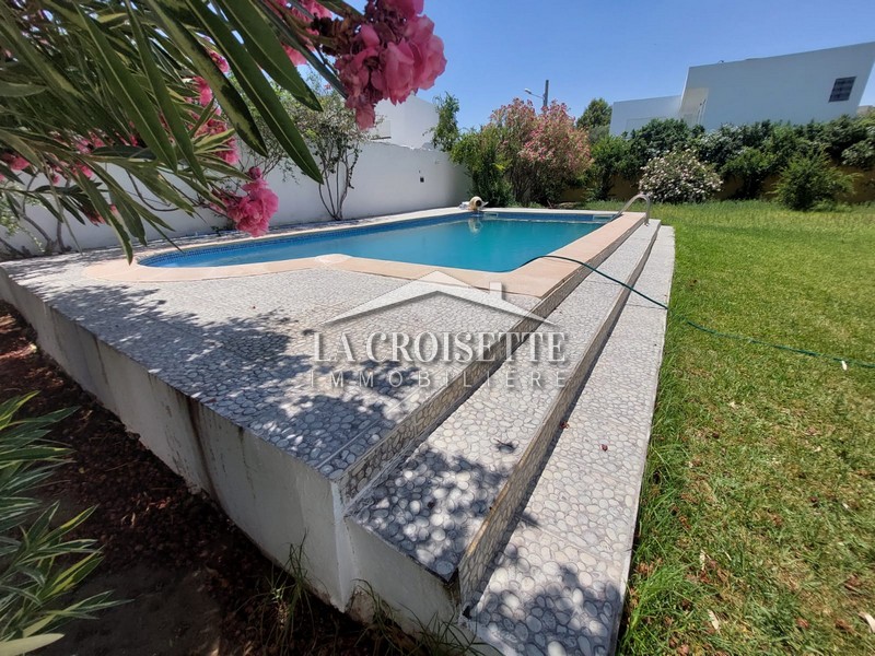 La Soukra La Soukra Location Maisons Villa s3 avec piscine  la soukra mvl0342