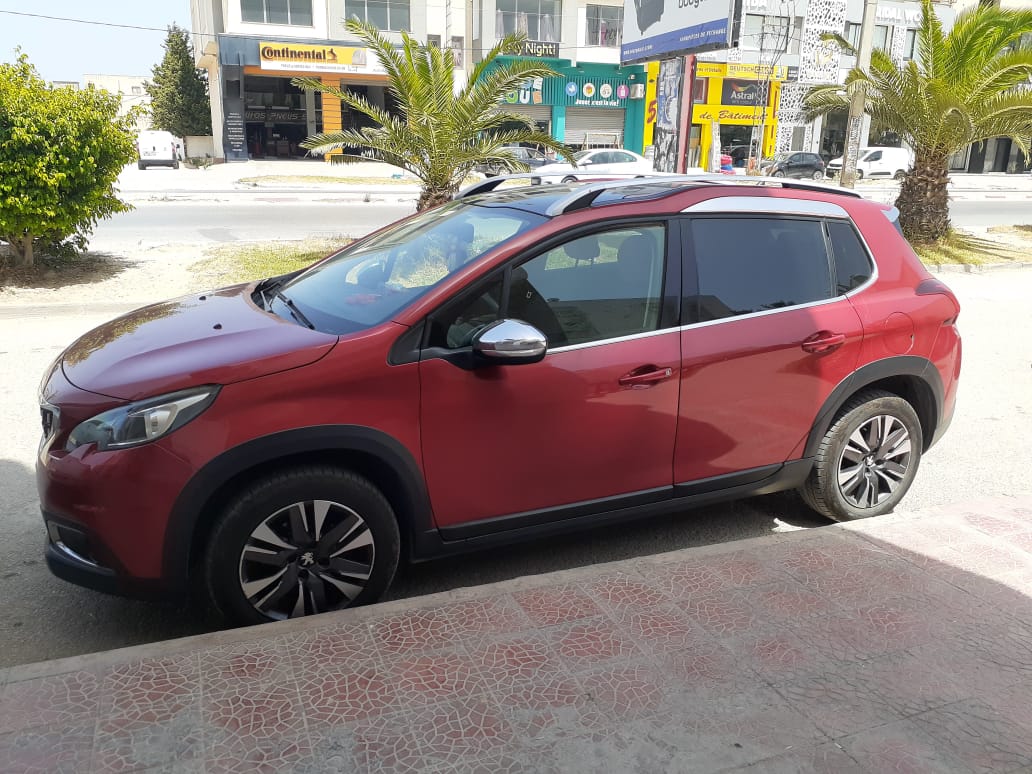 La Soukra Dar Fadhal Peugeot Autre Modle Peugeot 2008 rouge