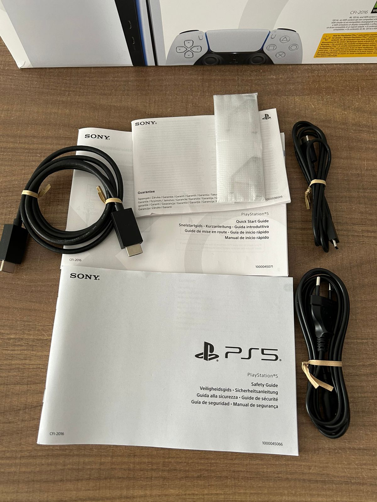 Cite El Khadra Zone urbaine nord Playstation Autre Ps5 slim standard neuve cachete avec accessoires