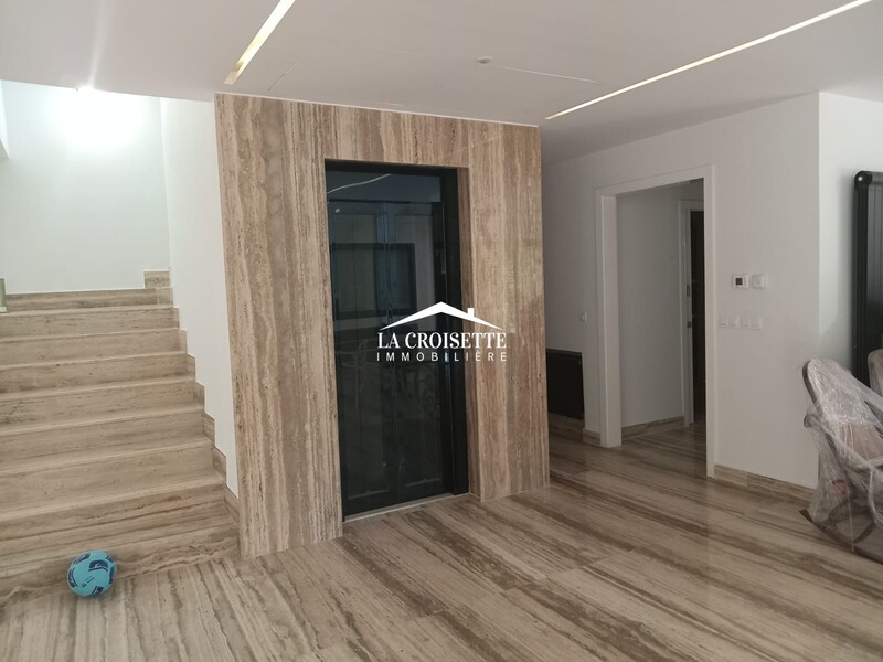 La Soukra La Soukra Location Maisons Villa s4  la soukra zvl1611