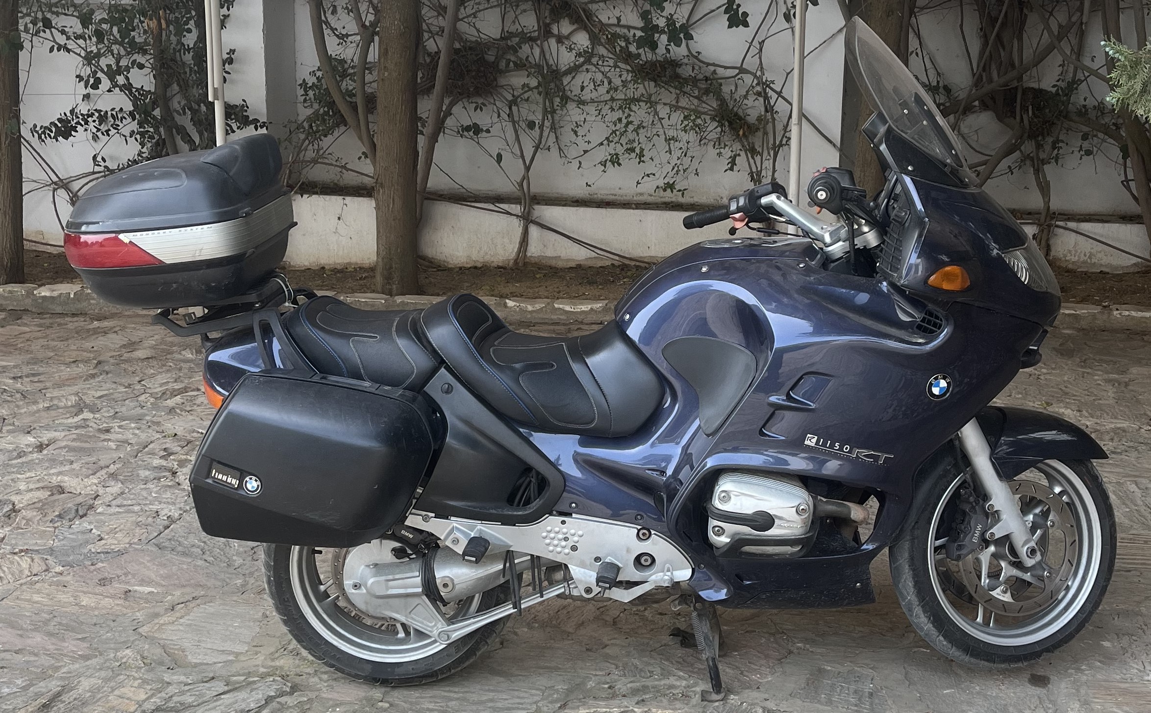 Raoued El Brarja Bmw Bmw Moto r1150rt bleu trs bonne tat