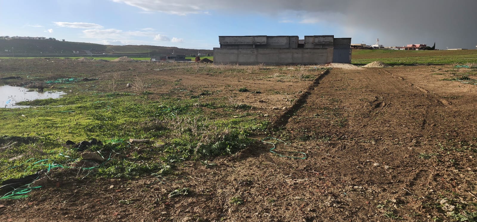 Kalaat Landlous Pont De Bizerte Terrain Terrain nu Terrain nu trs bon emplacement